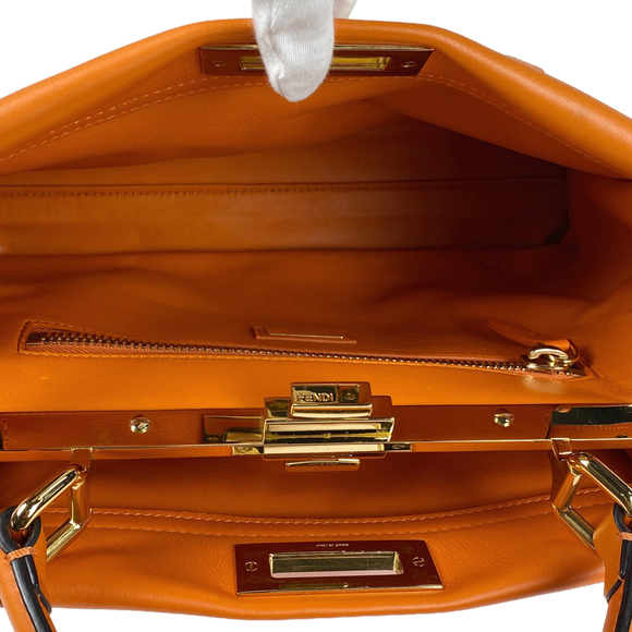 Fendi Peekaboo Regular Leather Shoulder Bag Orange - Picture 12 of 13